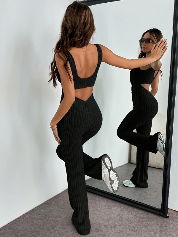 Poliesterinis kombinezonas su aukšta juosmenine dalimi, be rankovių, atviras nugarai, šiek tiek platėjančios kelnės, miesto stilius (Pavasaris 2025)