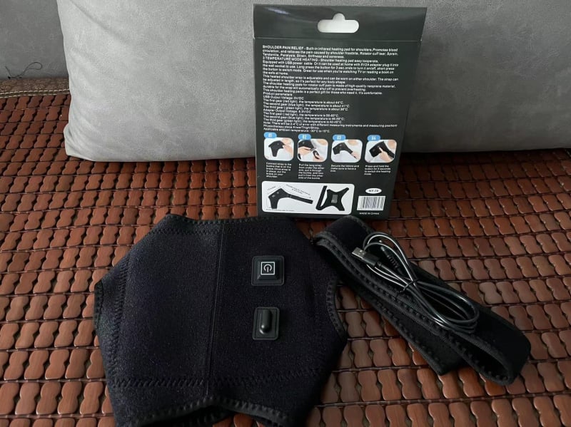 Karsējošs plecu spilventiņš ar 3 līmeņu temperatūras kontroli, 5V DC, temperatūras diapazons 104-150°, materiāls OK audums + SBR, svars 186 g