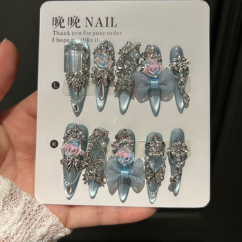 Φορητά νύχια τέχνης – μακρύ σχέδιο, μοτίβο κορδέλα και πεταλούδα, γλυκό/πικάντικο στυλ για κυρίες