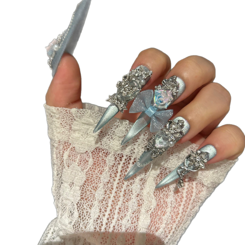 Unghii artificiale purtabile – design lung, model cu funda și fluture, stil dulce/picant pentru femei