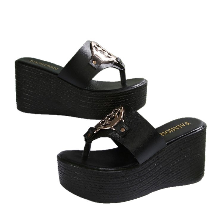 Sandale damă cu toc în clin și lanț metalic, slip-on, partea superioară din plastic, talpă din cauciuc, pentru plajă