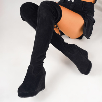 Cizme peste genunchi din nubuc cu vârf rotund, toc conic și șireturi pe spate