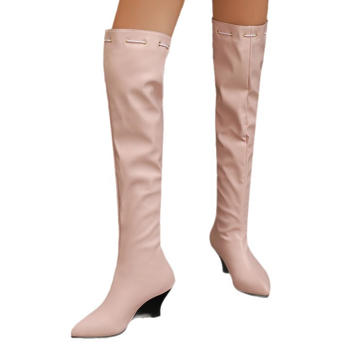 Vyriški per kelią batai - smailus pirštas, didelis bloko kulnas 3–5 cm, PU viršus, gumos padas, modernus minimalistinis stilius