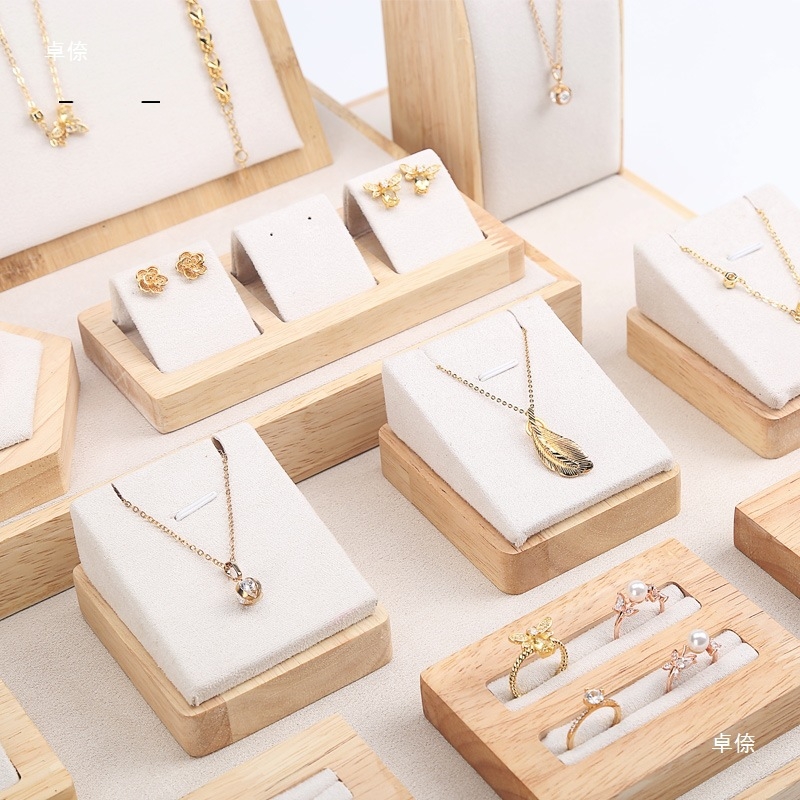 Ékszerkínáló vitrines display gyűrűknek, nyakláncoknak, fülbevalóknak és karkötőknek | Művészi stílus, 2025 tavaszi kiadás, Termékkód Thyj#Sdlznu+lznhyj#H%