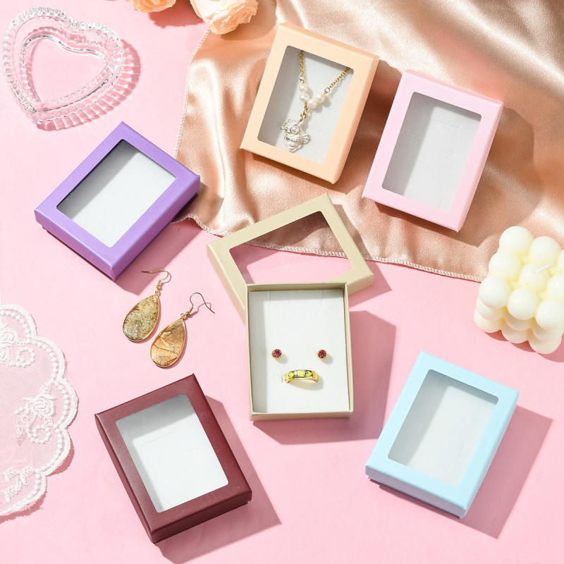 Kvadrātiska juvelieru kastīte ar pretoksidācijas aizsardzību – uzglabāšanai gredzeniēm un kaklarotām, 12 gab./set, modelis 021JXG