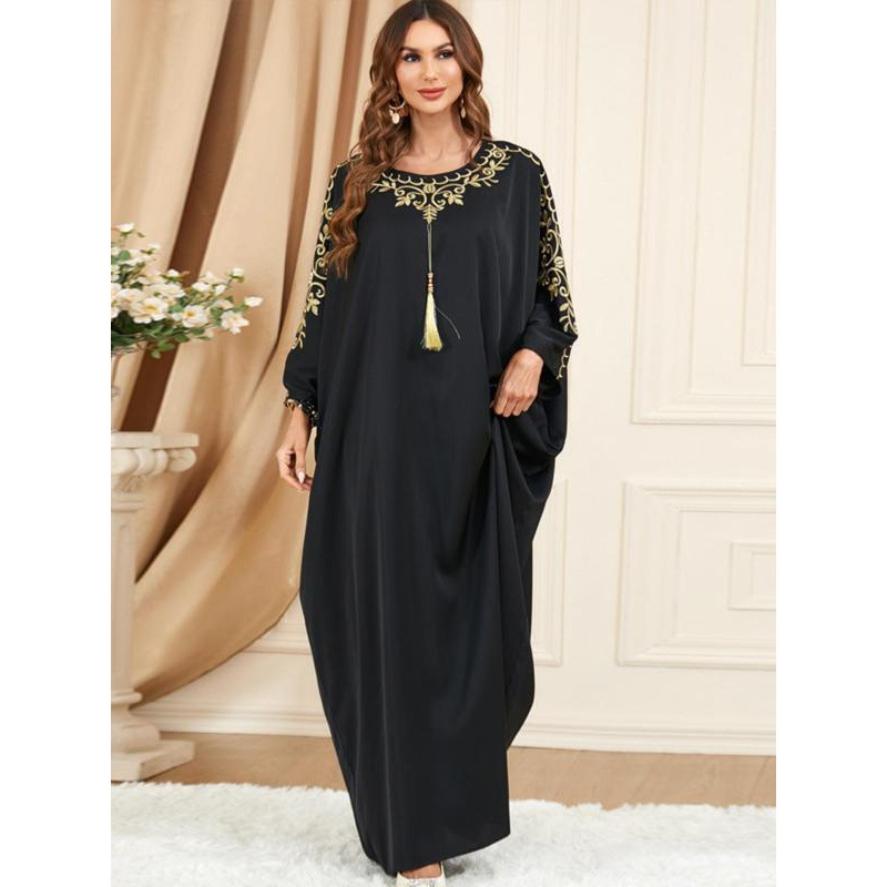 Rochie de mireasă brodată, mâneci batwing, lungă, croială elegantă | Material: nylon 100%