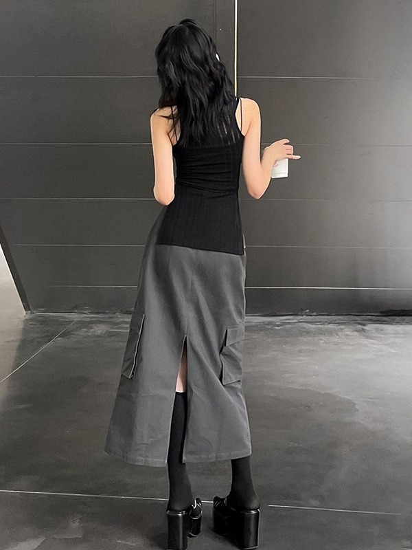 A linijos midi sijonas, darbo stiliaus, poliesteris 95%+, spandeksas <30%, street-hipster