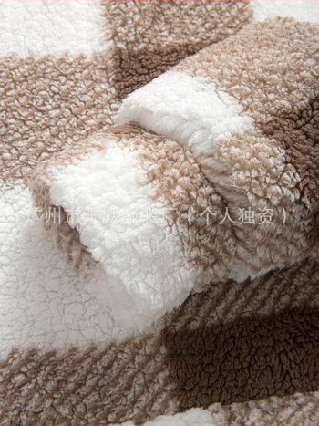 Мъжки суитшърт с качулка, каре модел, подплата от плюш, полиестер 95%, дълъг ръкав, зимен