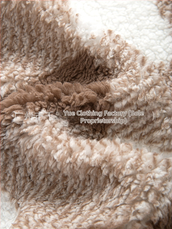 Мъжки суитшърт с качулка, каре модел, подплата от плюш, полиестер 95%, дълъг ръкав, зимен