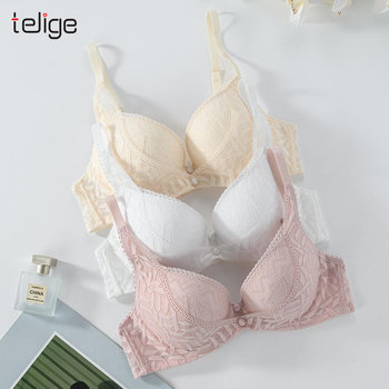 Δαντελένιο σουτιέν Push-Up με μεταλλική ενίσχυση, κύπελλα από αφρό, διαπνέον και ρυθμιζόμενο πίσω κλείσιμο