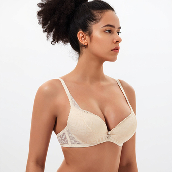 Δαντελένιο σουτιέν Push-Up με μεταλλική ενίσχυση, κύπελλα από αφρό, διαπνέον και ρυθμιζόμενο πίσω κλείσιμο