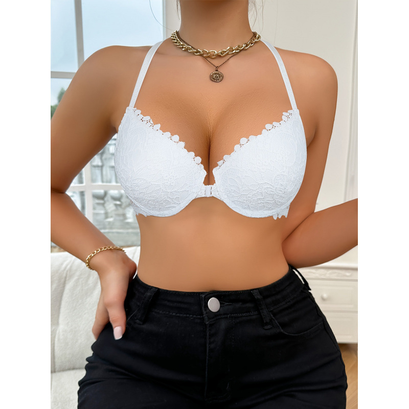 Krūties komplektas su trikampiais puodeliais, vidutiniškai formuojantys puodeliai; pagrindinis audinys: 90% Nylon Polyamide, 10% Spandex Elastane; pamušalas: 90% Nylon Polyamide, 10% Spandex Elastane