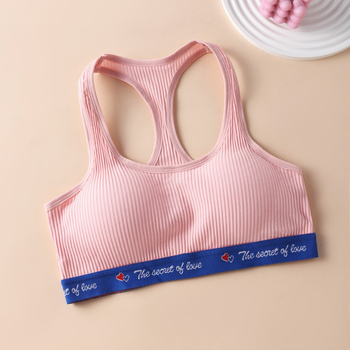 Σετ γυναικείων σουτιέν και εσωρούχων από βαμβάκι, με πλήρη κύπελλα, με μεσαίου σχήματος κύπελλα, χωρίς γαντζάκια, ιμάντες τύπου Υ, διαπνοή και απορρόφηση ιδρώτα