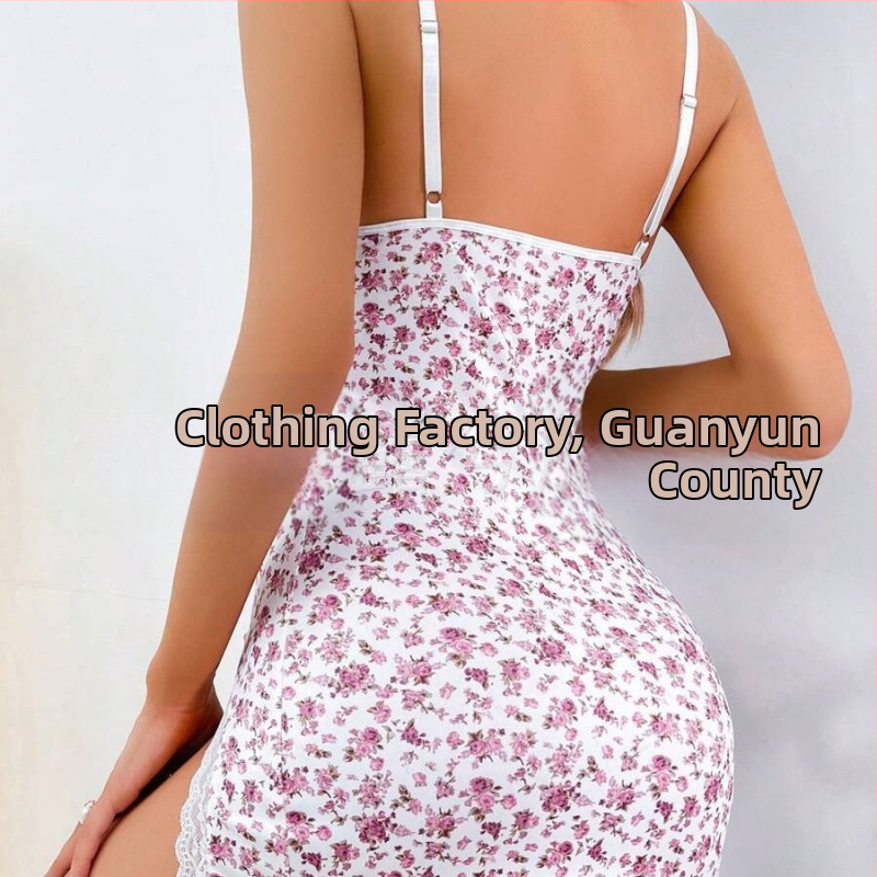 Sundress s potlačou a ramienkami, patchworková krajka, dlhé šaty s rozparkom — Bodycon, Milk Silk, Polyester, Žena, 2011