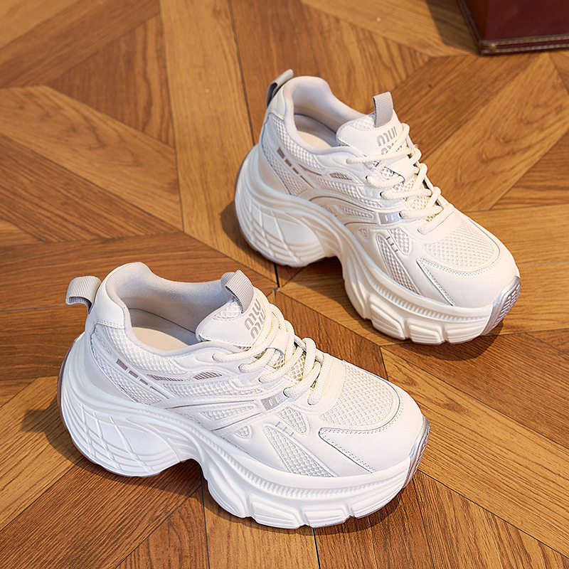 Női magasságot növelő sportcipő - felsőrész mikroszálas bőr, belső hálószövet, alacsony talp, fűző, PU vastag talp