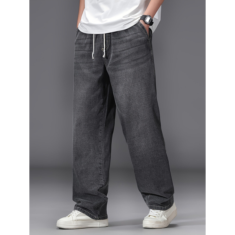 Vīriešu džinsi ar taisnu piegriezumu, augstu jostu, brīvu piegriezumu, fleece iekšējā oderējums, dubulta josta ar aukliņu, vidēji elastīgs audums (64,7% kokvilna, 30,2% poliesters, 4,1% citi šķiedras, 1% spandeks).