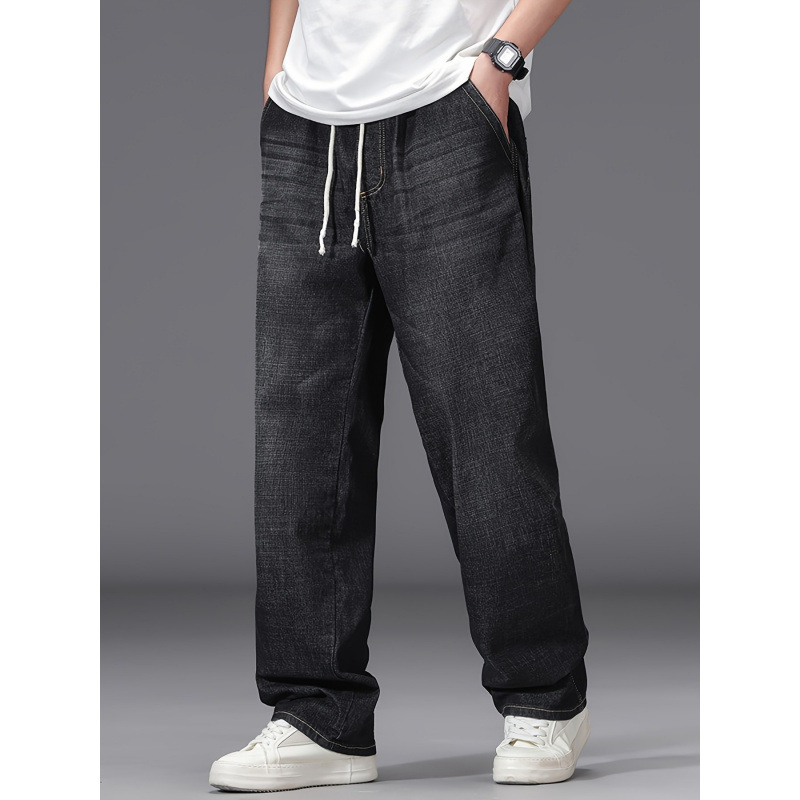 Vīriešu džinsi ar taisnu piegriezumu, augstu jostu, brīvu piegriezumu, fleece iekšējā oderējums, dubulta josta ar aukliņu, vidēji elastīgs audums (64,7% kokvilna, 30,2% poliesters, 4,1% citi šķiedras, 1% spandeks).