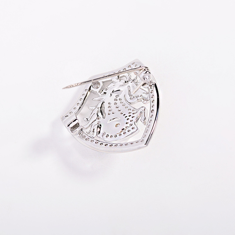 Broșă din cupru, placare electroplată, stil elegant; formă: damă; tip: broșă