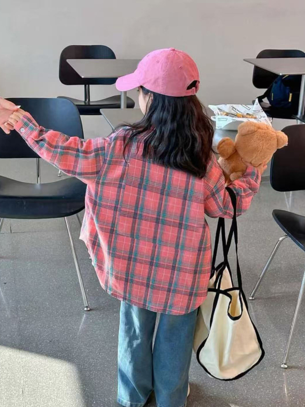 Kislányoknak készült kockás hosszú ujjú ing, lazított szabás, poliészter anyag, tavasz–ősz viselésre