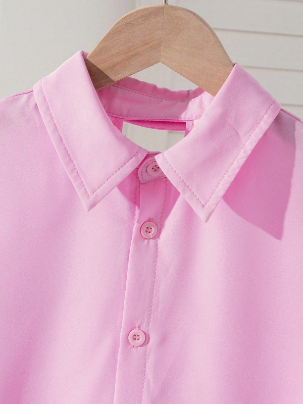 Cămașă pentru fete cu funda mare decorativă și decupaj la spate, guler turn-down, croială lejeră pe umeri, mâneci lungi, poliester