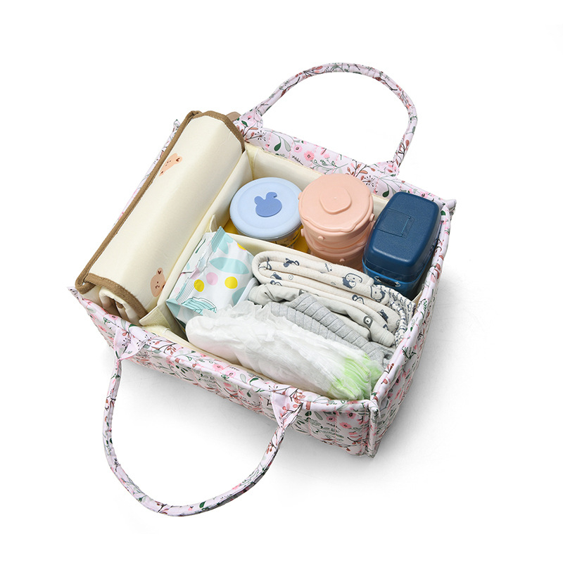 Māmiņas soma ar ziedu rakstu — velūra materiāls, poliestera oder, stils svaigs un salds, ļoti viegla un uzglabāšanai piemērota