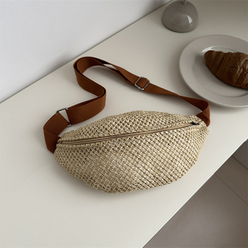 Ψάθινη crossbody τσάντα με φερμουάρ, επένδυση από ψάθα, θήκη για ID, Καλοκαίρι 2024