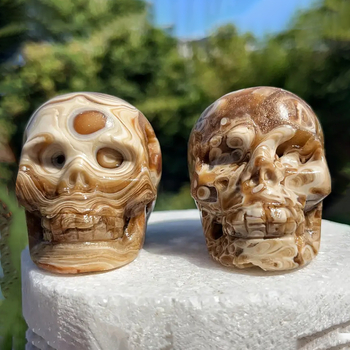 Csokoládé kalcitból készült kristály koponya dísz – faragott koponya, amerikai stílus, papírdobozos csomagolás