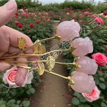 Kristály rózsa arany szárú – modern minimalista virágdekoráció; anyag: kristály; kategória: virág; csomagolás: PP zacskó