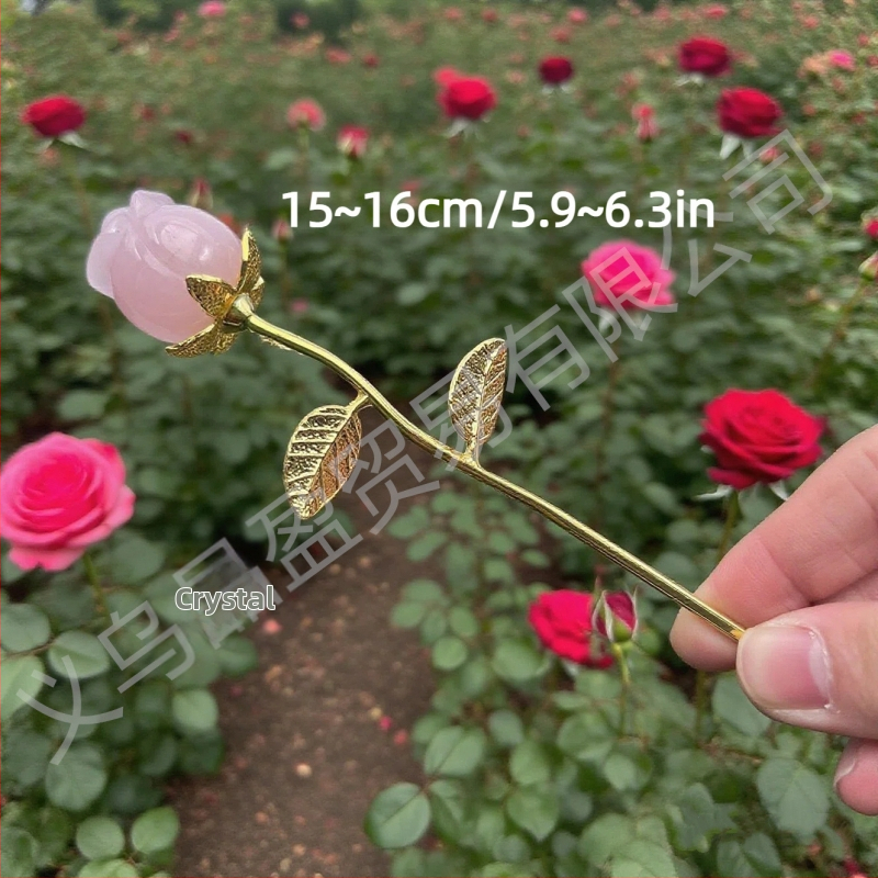 Krištálová ruža s zlatým stonkom – moderný minimalistický dekoratívny kvet; materiál: kryštál; kategória: kvet; balenie: PP vrecko