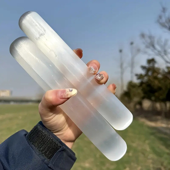 Kristály karkötő és nyaklánc kiállító állvány demagnetizáló rúddal, modern minimalist design, papírdobozos csomagolás