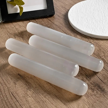 Kristály karkötő és nyaklánc kiállító állvány demagnetizáló rúddal, modern minimalist design, papírdobozos csomagolás