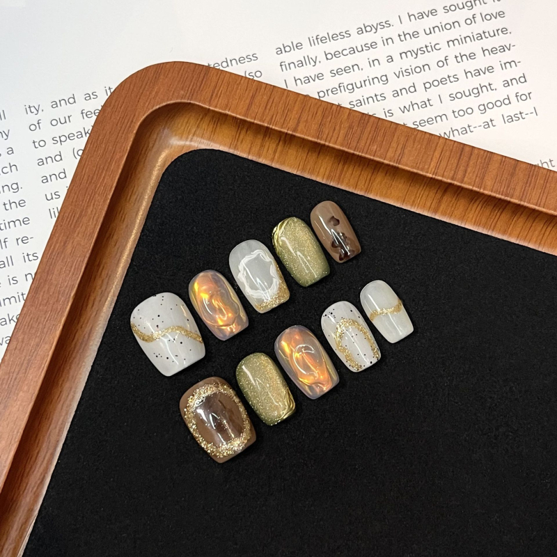 Πρες-ον νύχια Arietta – Σχεδίαση σε στυλ Ins, υπερ-λεπτά και αόρατα, απλό και γλυκό στυλ; Μοτίβο Αγάπη; για κυρίες