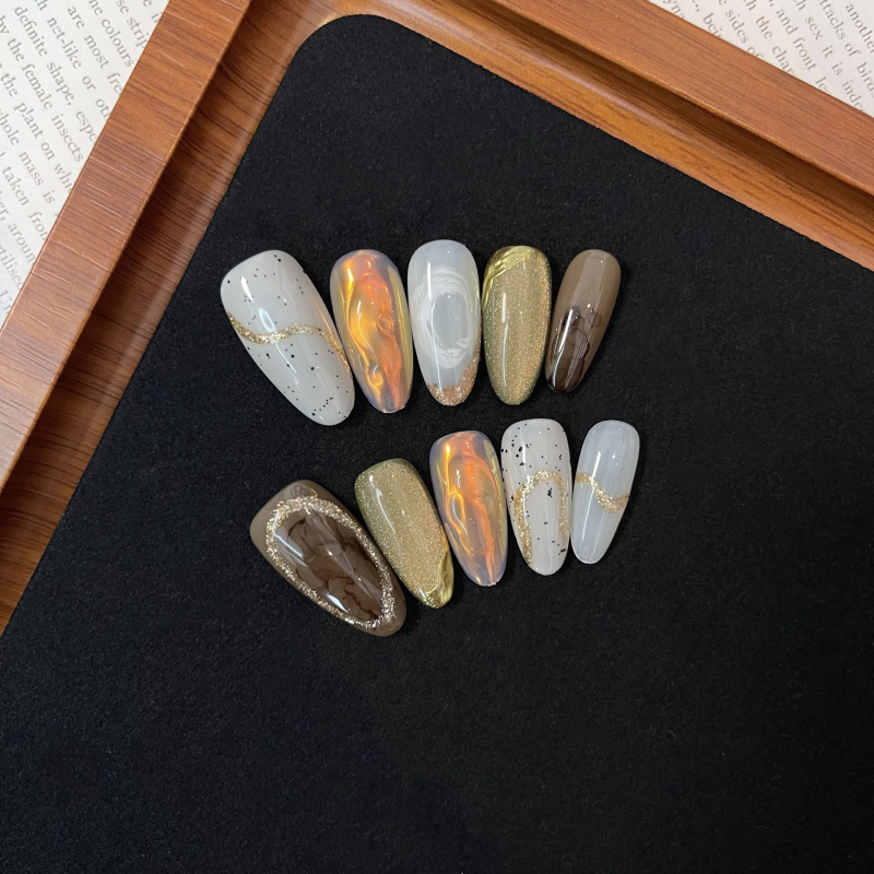 Πρες-ον νύχια Arietta – Σχεδίαση σε στυλ Ins, υπερ-λεπτά και αόρατα, απλό και γλυκό στυλ; Μοτίβο Αγάπη; για κυρίες