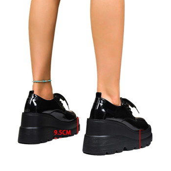 Dámske loafery s klinovitým podpätkom 6–8 cm, PU vrchný materiál, gumová podrážka, okrúhla špička, voľnočasový štýl