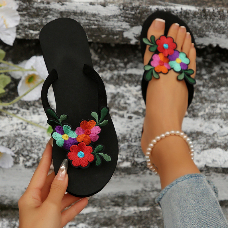 Moterų plokščių padų sandalai, 2025 naujas stilius, EVA viršutinė dalis ir EVA padas, slip-on, plokščias kulnas, pado storis 0–3 cm