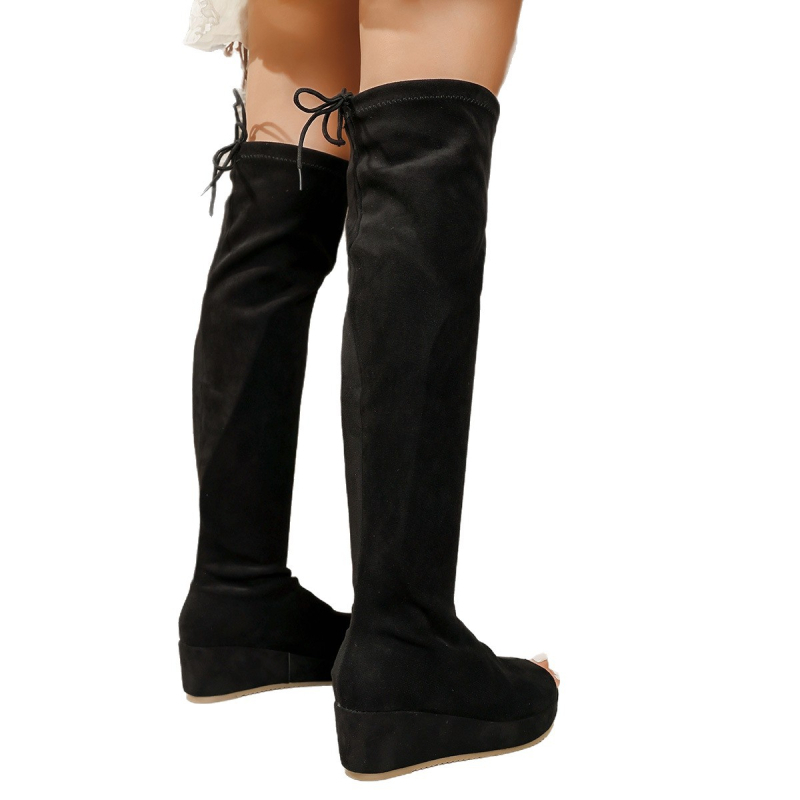 Virš kelių nubukinių batų su klino kulnu, pull-on, atviras pirštas, gumos padas, vidutinio aukščio kulnas 3–5 cm