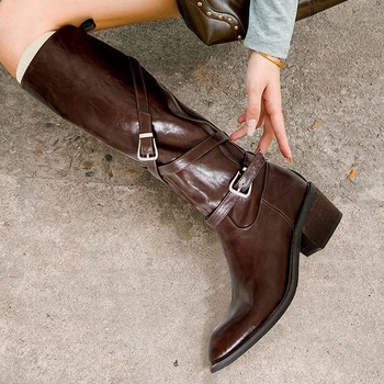 Cizme de călărie cu vârf ascuțit, gambă înaltă, toc 6-8 cm, piele de vită