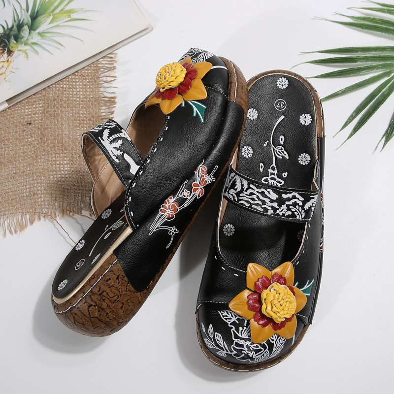 Γυναικεία mule σανδάλια σε εθνοτικό στυλ (PU επάνω μέρος, σόλα από φελλό, επένδυση: δέρμα, κλείσιμο: Velcro, στρογγυλή μύτη)