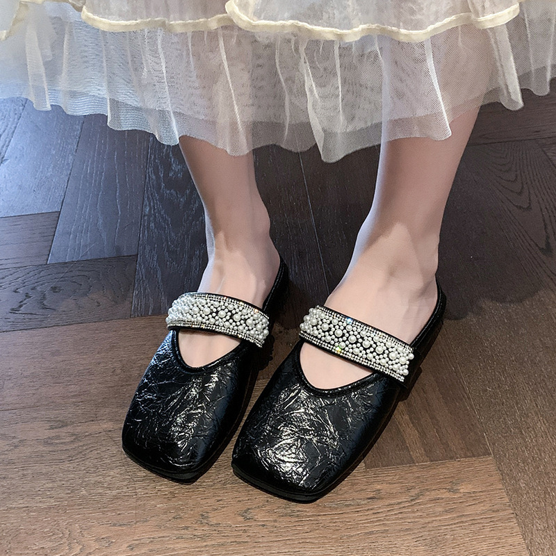 Női PU lapos szandál pliszt pánttal, légáteresztő felső rész, injektált talp, mindennapi strand viselet