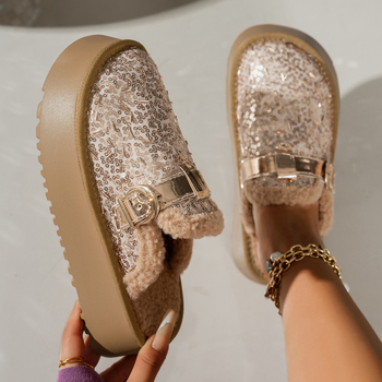 Sieviešu slip-on apaviem ar biezāku zoli, nubuk augšdaļa, apaļa purngals, vidēja augstuma papēdis 3–5 cm, mākslīgās kažokādas iekšējā zole, gumijas zole