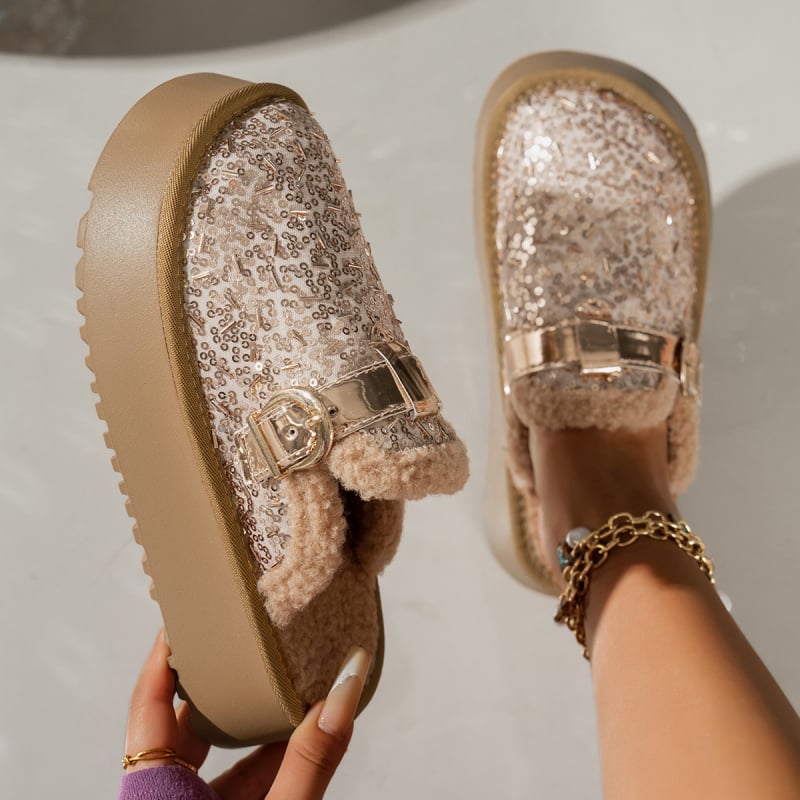 Sieviešu slip-on apaviem ar biezāku zoli, nubuk augšdaļa, apaļa purngals, vidēja augstuma papēdis 3–5 cm, mākslīgās kažokādas iekšējā zole, gumijas zole