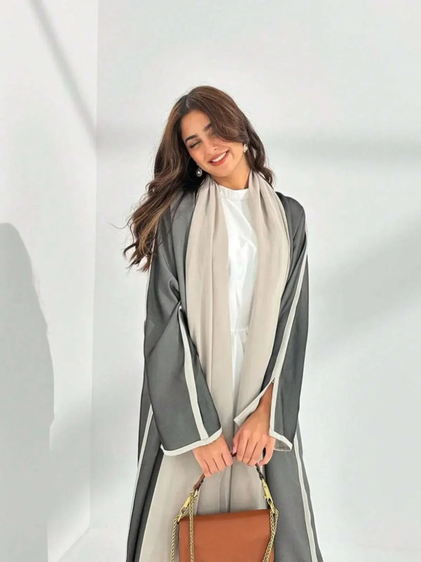 Abaja – musulmaņu pieticīgā ārējā apģērba, garā kleita ar batwing piedurknēm, spandex audums, preces numurs 6055, 2025. gada rudens