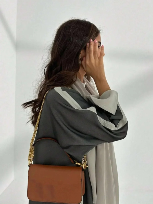 Abaja – musulmaņu pieticīgā ārējā apģērba, garā kleita ar batwing piedurknēm, spandex audums, preces numurs 6055, 2025. gada rudens