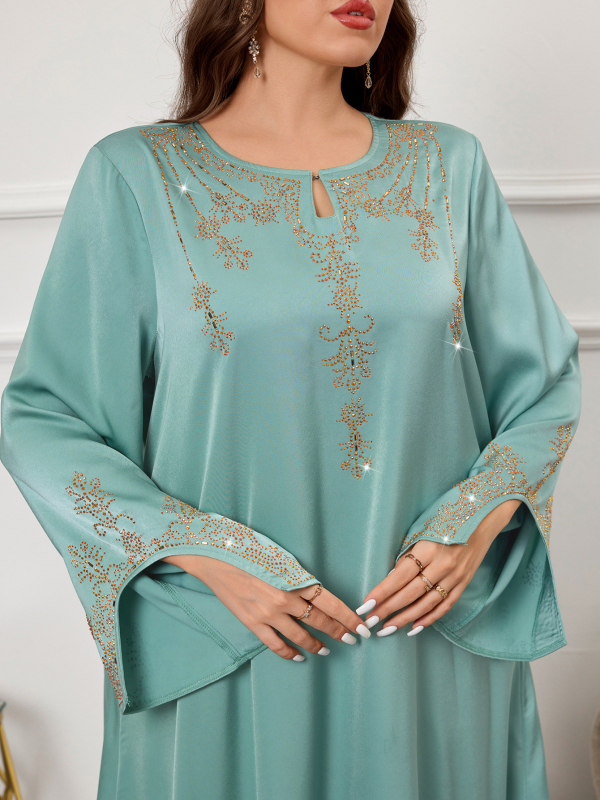 Abajas kleita ar dimantu dekoru, poliesters 70–80%, garas piedurknes, garie svārki, kods 0508