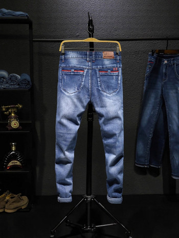 Мъжки дънки — Slim Fit Straight Leg, деним с 64.1% памук, средна талия, цип, измит и лек distressed