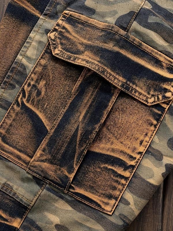 Jeanși din denim cu patchwork și imprimeu camuflaj - croială dreaptă, talie joasă, fermoar