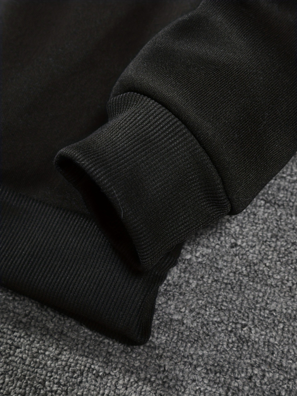 Džemperis ar kapuci, brīvs piegriezums, ziedu raksts, poliesters 96%+, svars 250–300 g