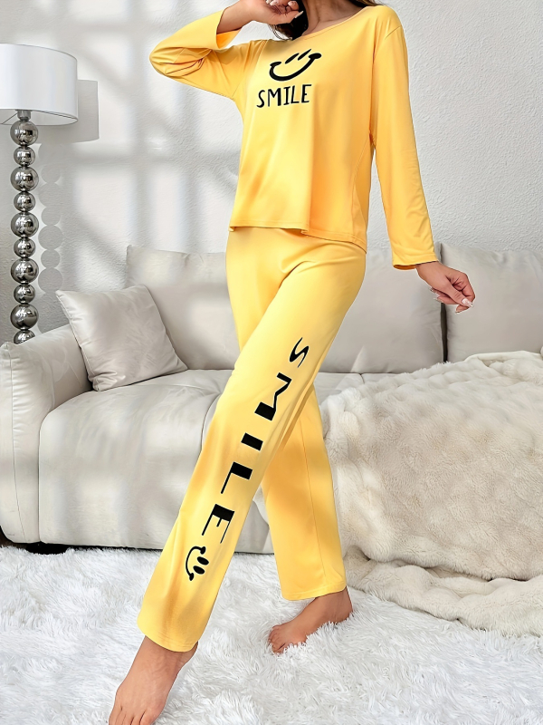 Divdaļīgs sieviešu mājas apģērba komplekts – garām piedurknēm tops un bikses, poliesters, digitālais prints, burtu motīvs