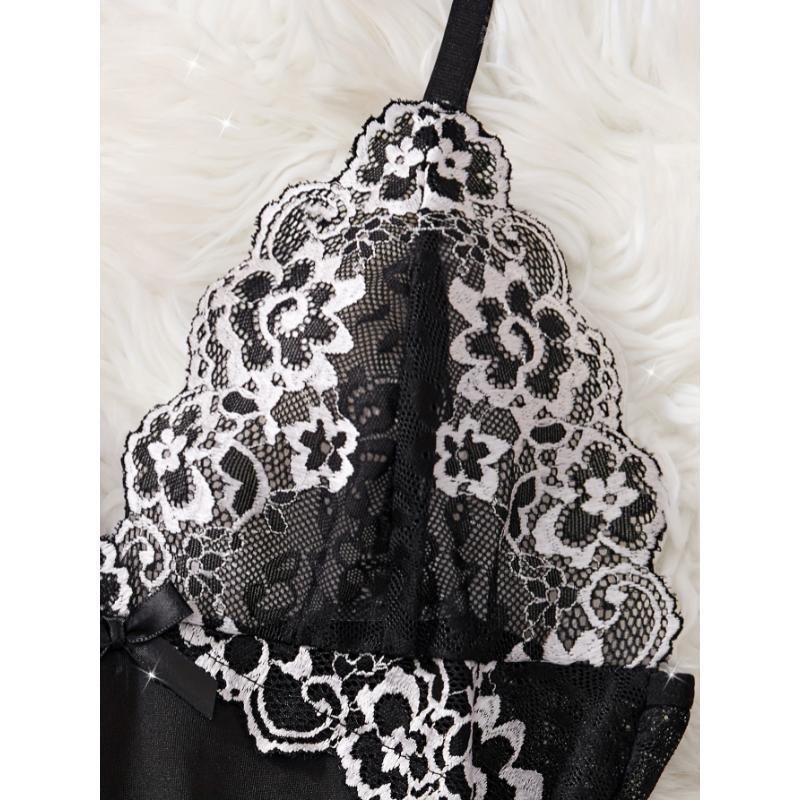 Két darabos női pizsama szett kontrasztos virágos csipkével, féloldalas fleece, pamut