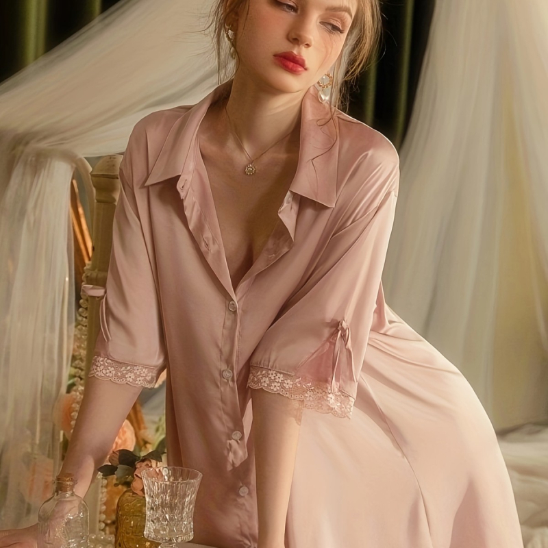 Oversize nyári Ice Silk pizsama‑ruha – Boyfriend stilű ing, öt pontra végző ujjak, középhosszú (Ice Silk; Boyfriend Style Shirt; Five-Point Sleeves; Mid-Length Dress; 95-100% Poliészter)
